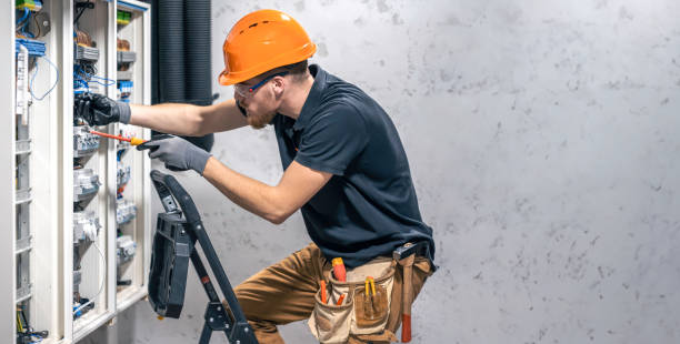 Best Licensed Electrician  in Frederickson, WA